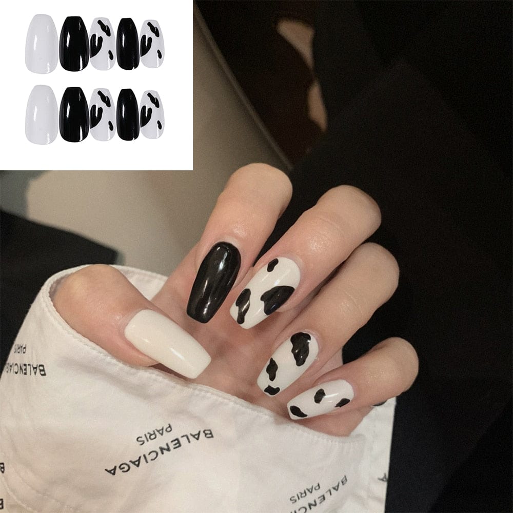 24PCS Fake Nails With Glue Rhinestones
