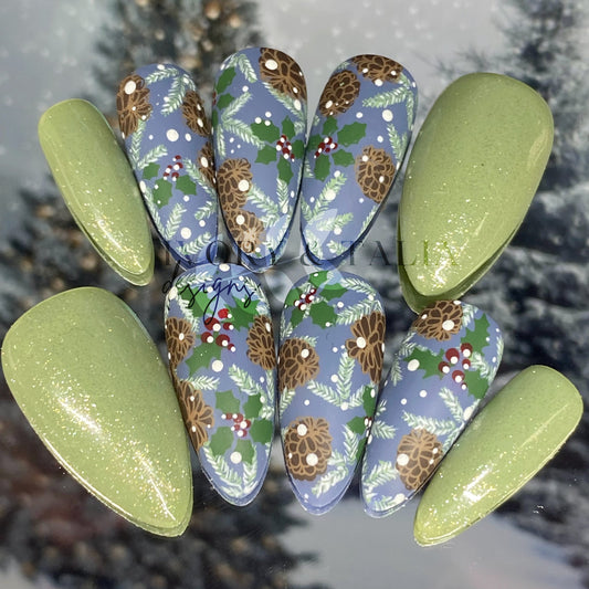 Woodsy Winter Press on Gel Nails ($CAD)