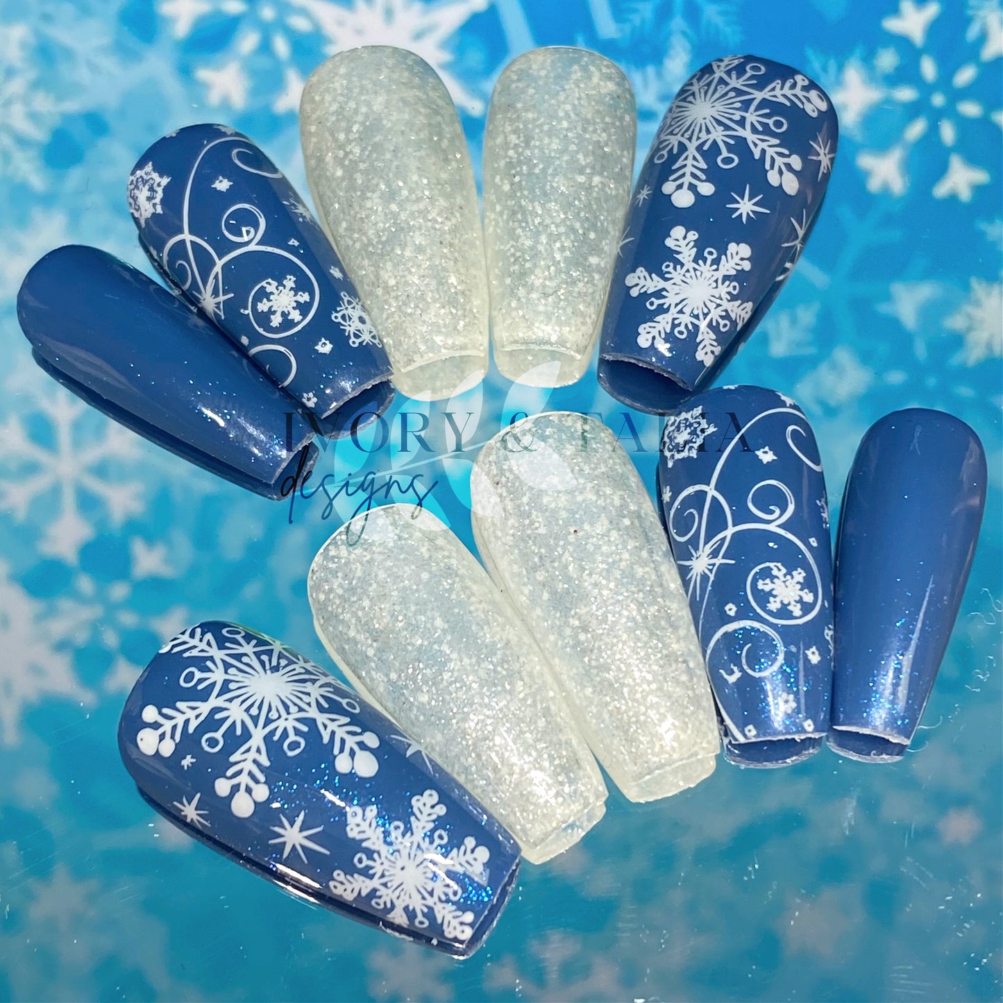 Winter Blues Press on Gel Nails ($CAD)