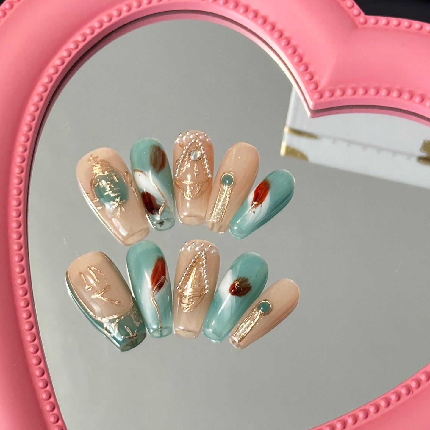 12 star sign press-on nails / Libra