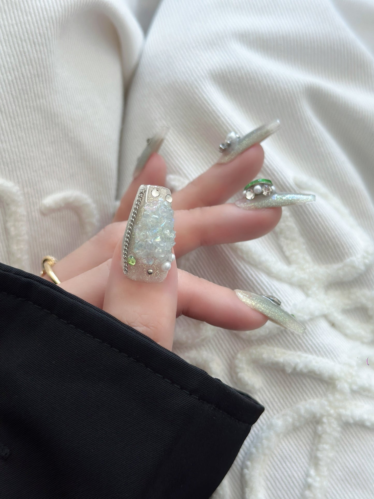 Y-Blossom Press on nails Handmade green ice