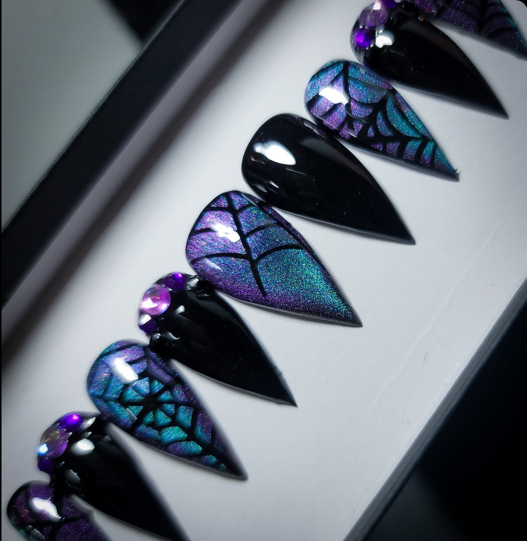 Whimsical Press on Nail Set