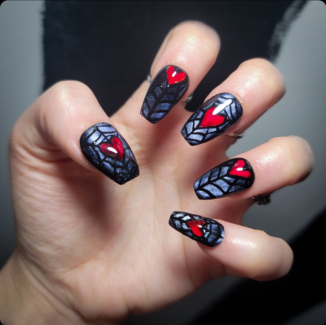 Web of Love Press on Nail Set