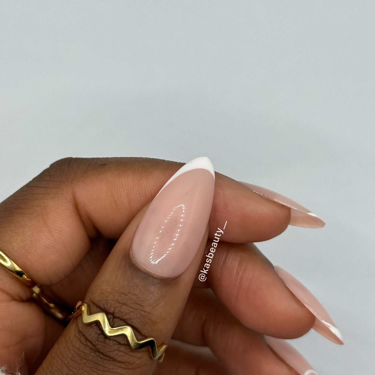 Wealthy Press On Nails